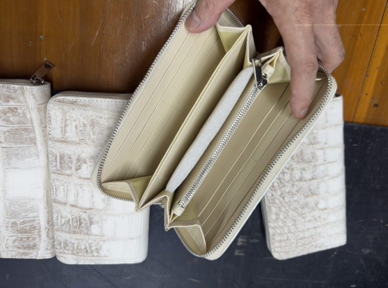 クロコダイル財布の手縫いの魅力とは？