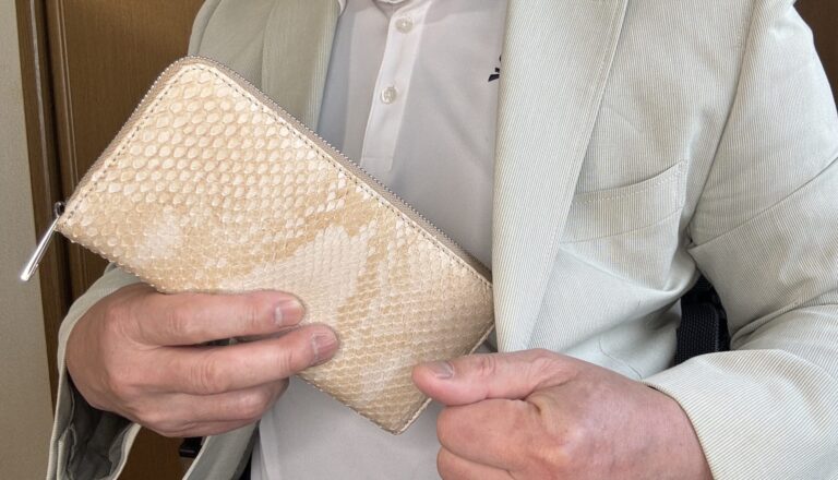 タイ製パイソンレザー長財布