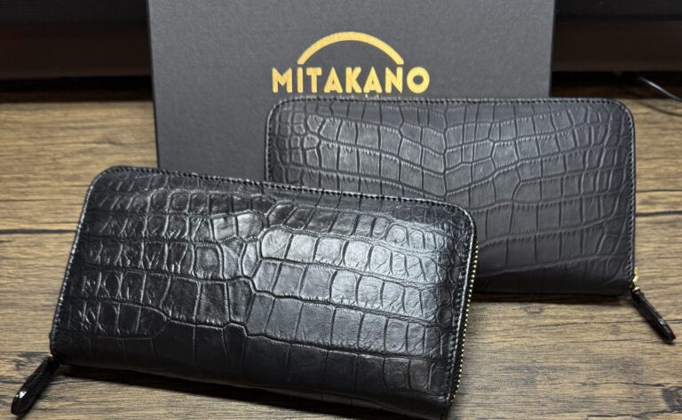 シャイニング加工とマット仕上げのクロコダイル長財布
